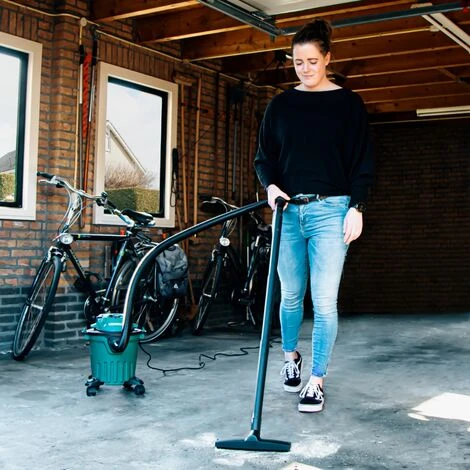 VONROC Aspirateur à Eau Et Poussière 1000W Compact - Réservoir De 12L Et Câble D’alimentation De 5m – Buses, Filtres Et Sac D’aspirateur Inclus 4 VONROC Aspirateur à Eau Et Poussière 1000W Compact - Réservoir De 12L Et Câble D’alimentation De 5m – Buses, Filtres Et Sac D’aspirateur Inclus – Image 4